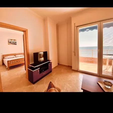 Villa Lux Ap *